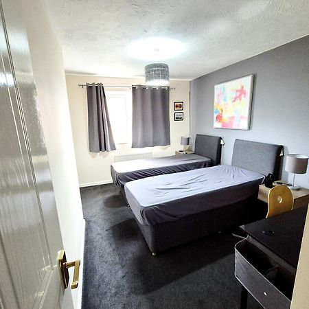 Modern 2 Bed House- Free Parking And Close To The Centre ブリストル エクステリア 写真