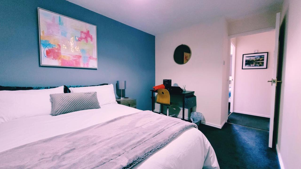 Modern 2 Bed House- Free Parking And Close To The Centre ブリストル エクステリア 写真